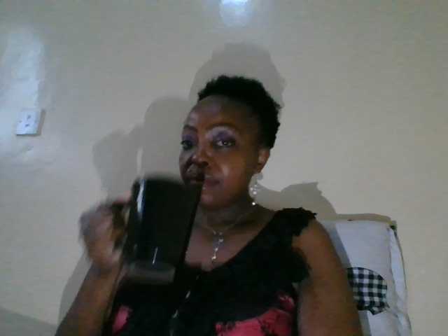 candy2002 live cam on BongaCams
