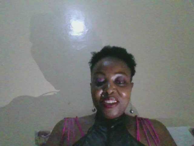candy2002 live cam on BongaCams
