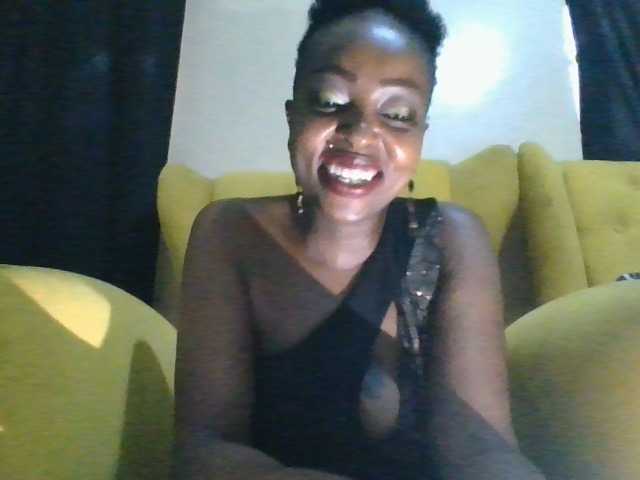 candy2002 live cam on BongaCams