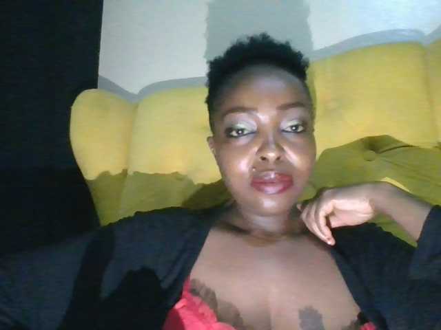 candy2002 live cam on BongaCams