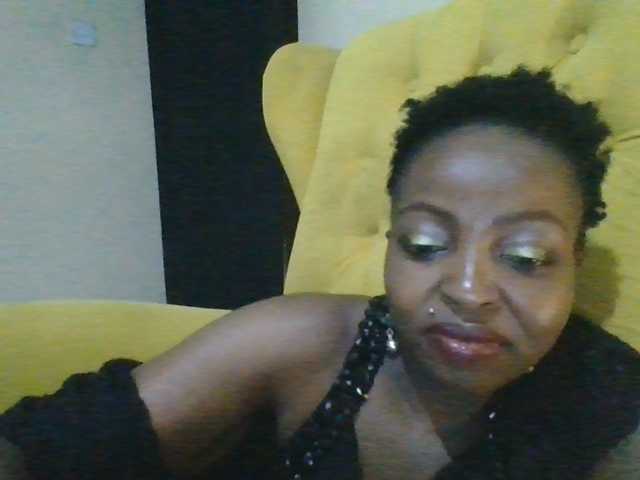 candy2002 live cam on BongaCams