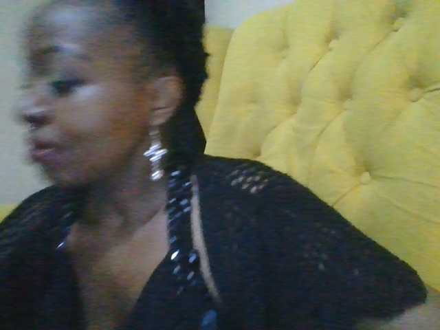 candy2002 live cam on BongaCams