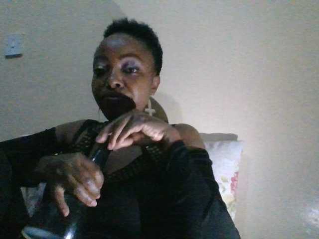 candy2002 live cam on BongaCams