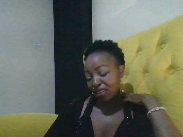 candy2002 live cam on BongaCams