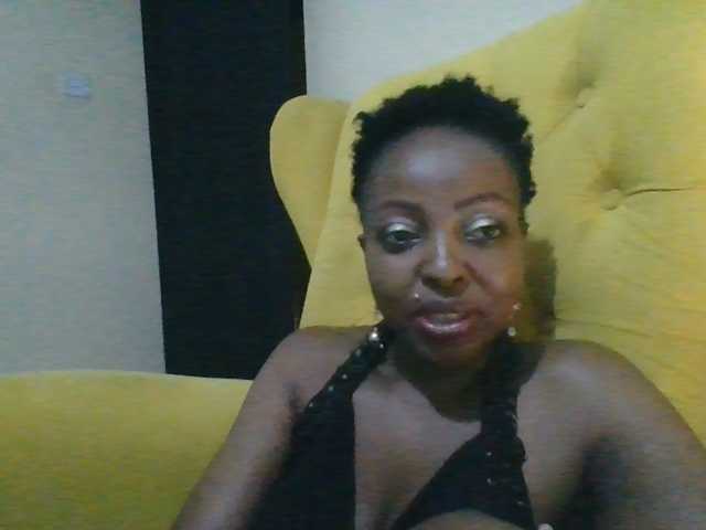 candy2002 live cam on BongaCams