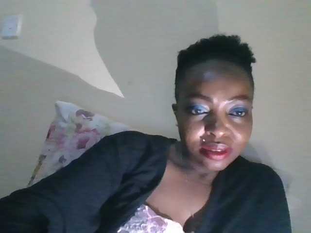 candy2002, en directo ahora en BongaCams