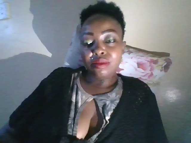 candy2002 live cam on BongaCams