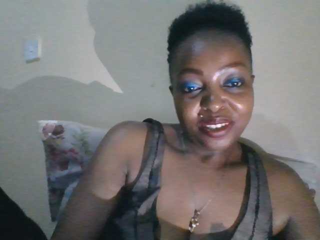 candy2002 live cam on BongaCams