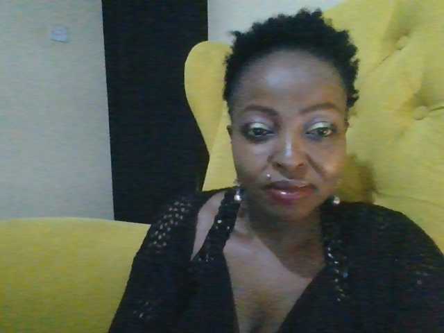 candy2002 live cam on BongaCams