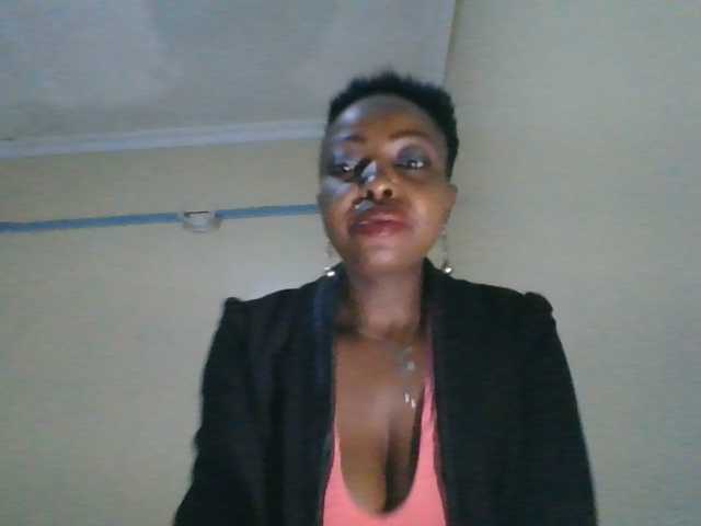 candy2002 live cam on BongaCams
