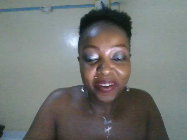 candy2002 live cam on BongaCams