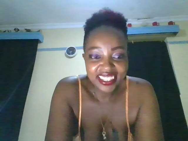 candy2002 live cam on BongaCams