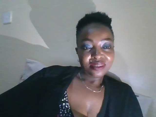 candy2002 live cam on BongaCams