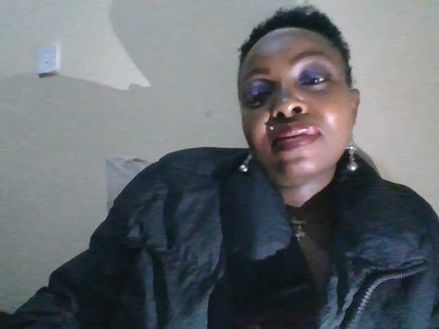 Candy2002 live cam