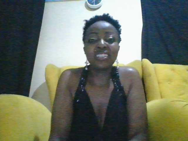 candy2002 live cam on BongaCams