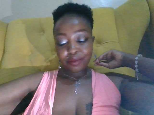 candy2002 live cam on BongaCams