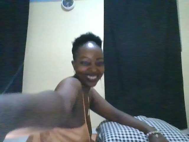 candy2002 live cam on BongaCams