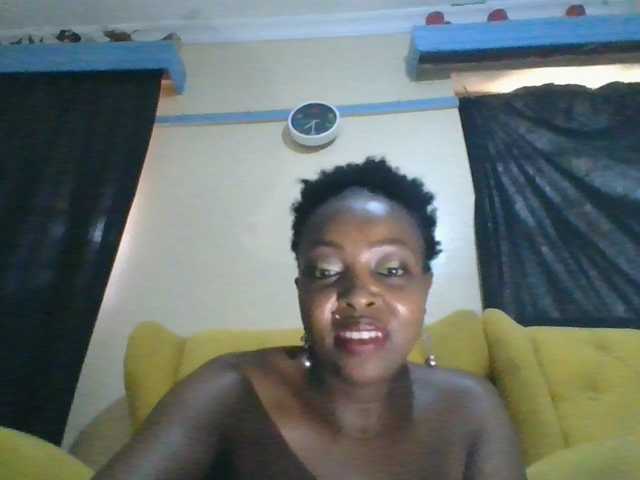 candy2002 live cam on BongaCams