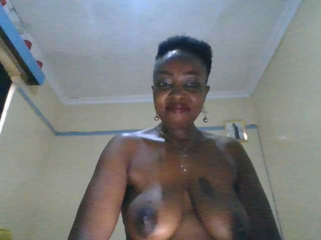 candy2002 live cam on BongaCams