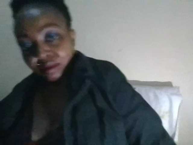 candy2002 live cam on BongaCams