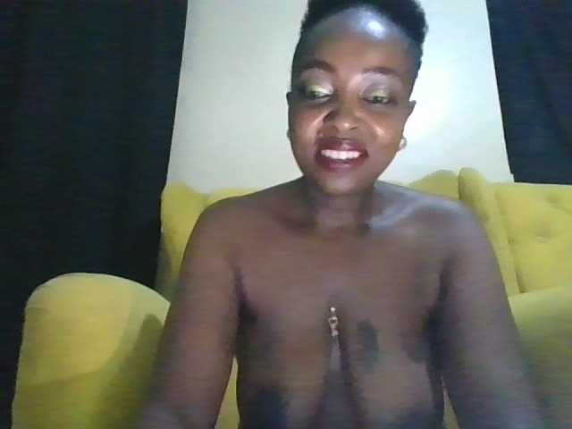 candy2002 live cam on BongaCams