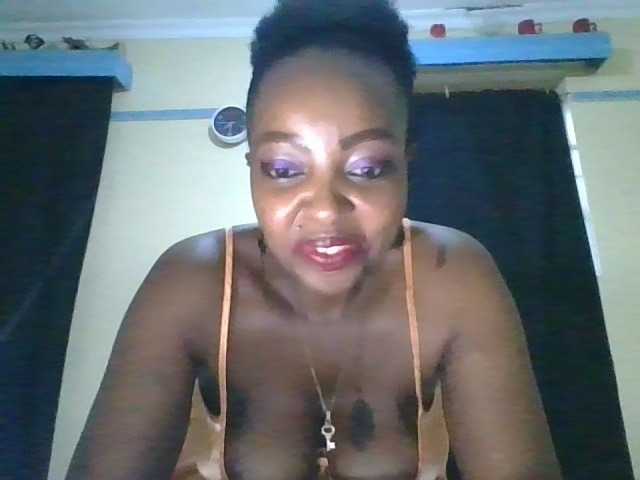 candy2002 live cam on BongaCams
