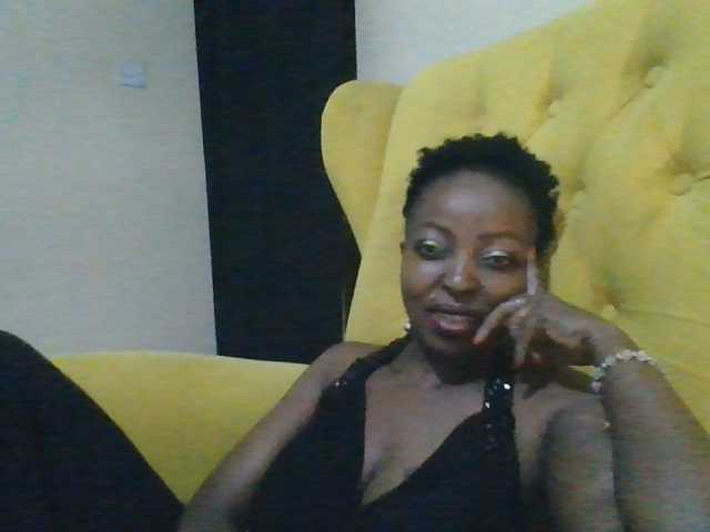 candy2002 live cam on BongaCams
