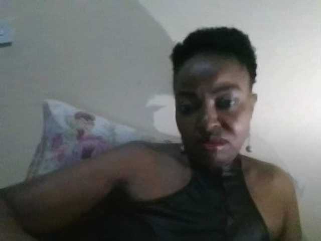 candy2002 live cam on BongaCams