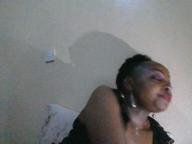 candy2002 live cam on BongaCams