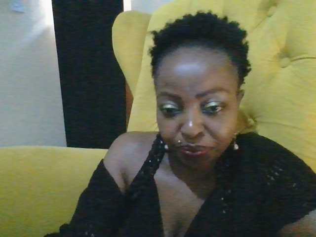 candy2002 live cam on BongaCams