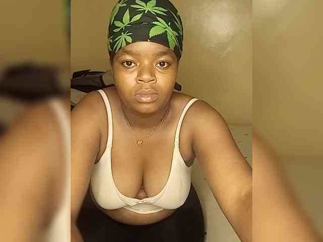 Prettynyambz webcam