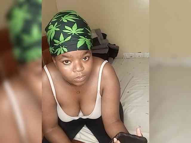 Prettynyambz webcam