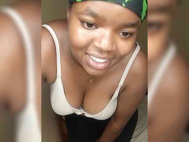 Prettynyambz webcam