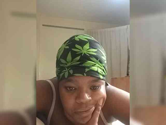 Prettynyambz webcam