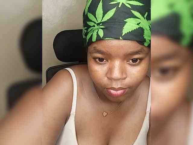 Prettynyambz webcam