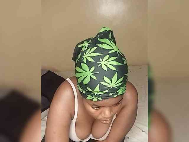 Prettynyambz webcam