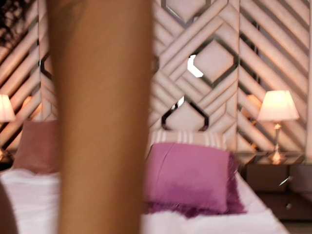 NinaMendez, live now on BongaCams