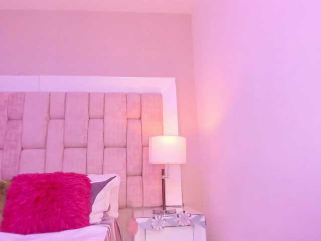 NinaMendez live cam on BongaCams