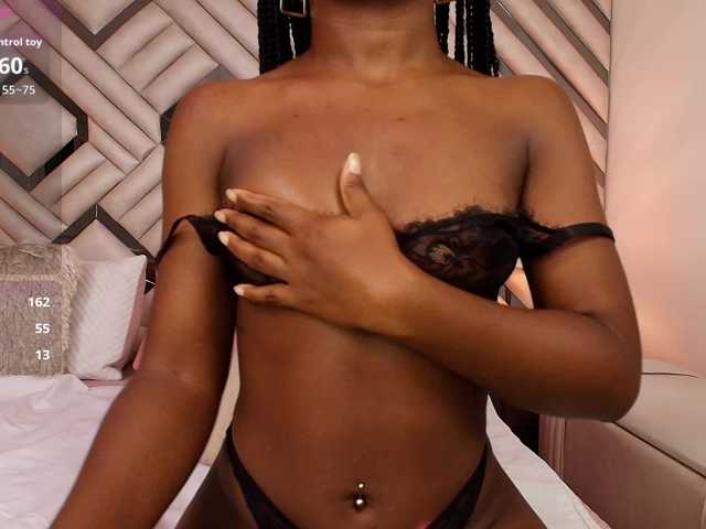 NinaMendez live cam on BongaCams