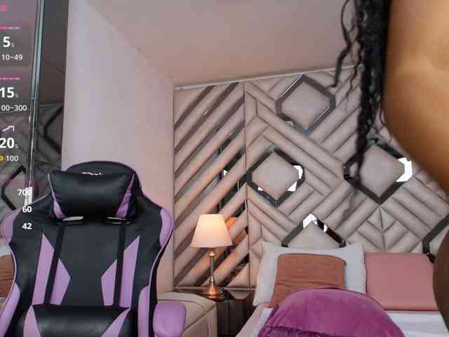 NinaMendez webcam