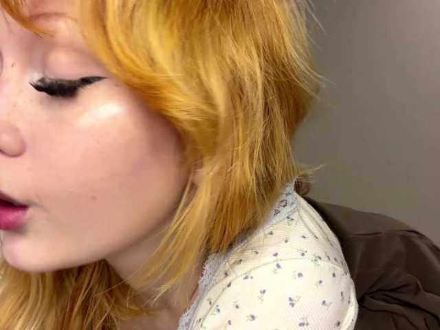 Lemontreee live cam on BongaCams