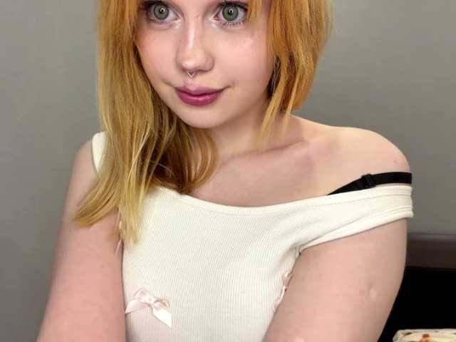 Lemontreee live cam on BongaCams