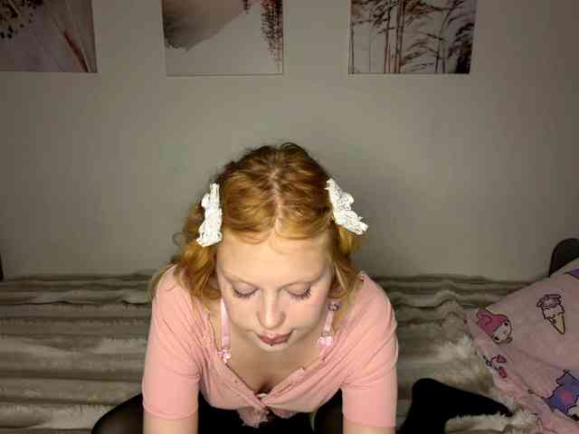 Lemontreee Live Webcam on BongaCams