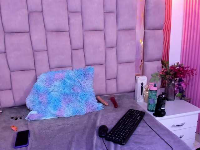 DanySwet live cam on BongaCams