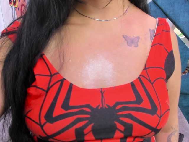 DanySwet live cam on BongaCams