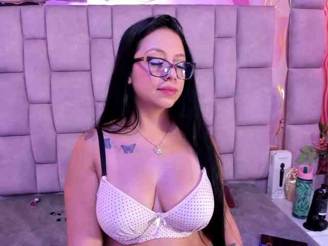 Model: DanySwet