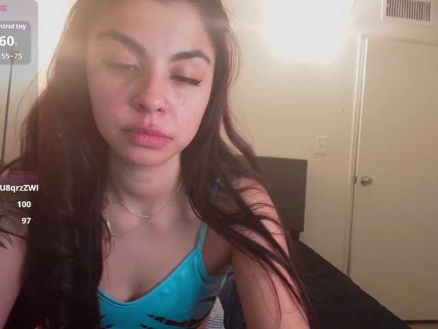 EmeryKinleys live cam on BongaCams