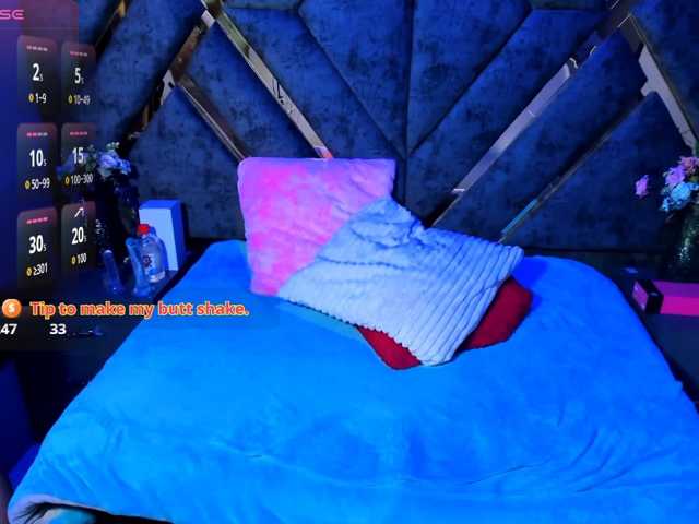 NinithMore live cam on BongaCams