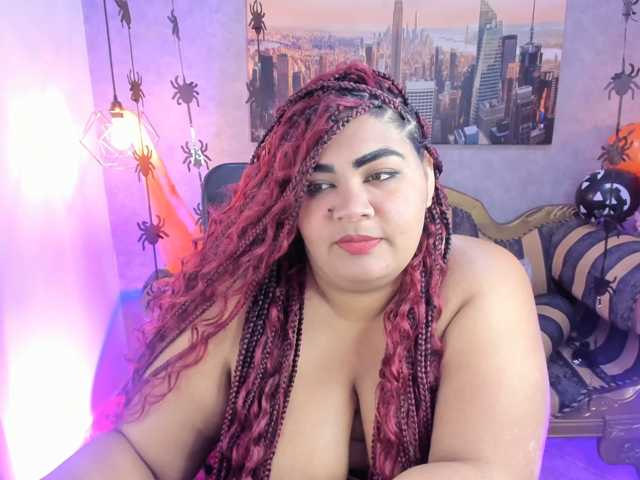 Sara-clk live cam preview