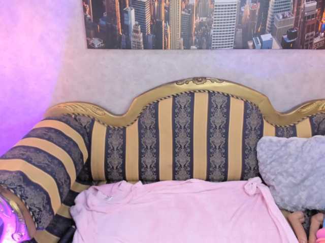 Sara-clk, live now on BongaCams